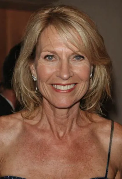 Pia, 51